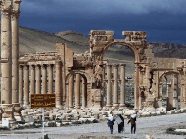 300 памятников истории и культуры пострадало от событий в Сирии  