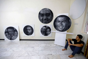 Иракский художник создаёт портреты из гвоздей и нитей 